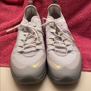 Nike Airmax Axis